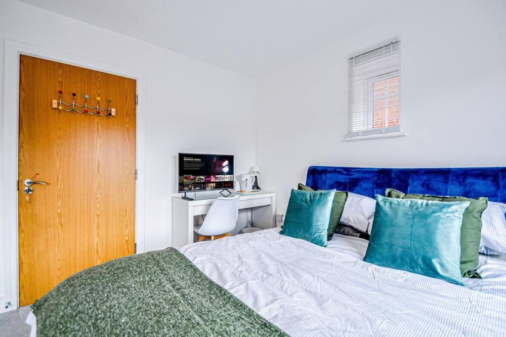 Entire House Sleeps 8 Near The River Thames Maidenhead Exteriör bild