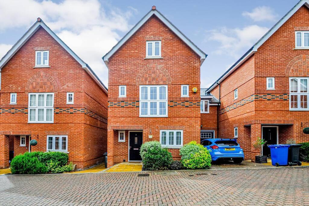 Entire House Sleeps 8 Near The River Thames Maidenhead Exteriör bild