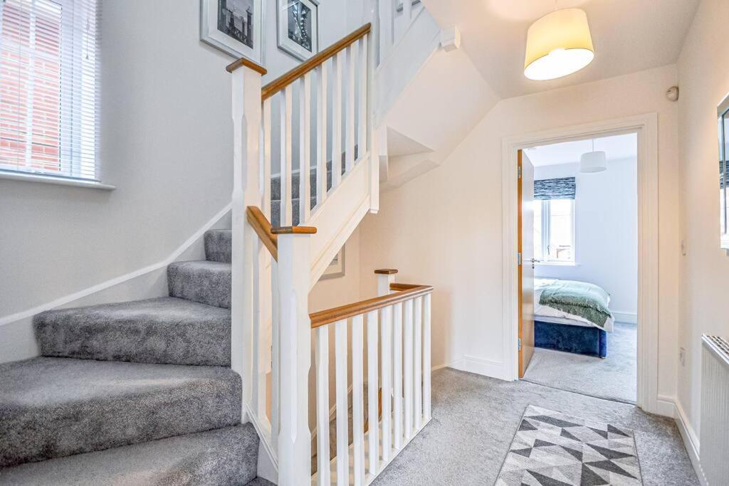 Entire House Sleeps 8 Near The River Thames Maidenhead Exteriör bild