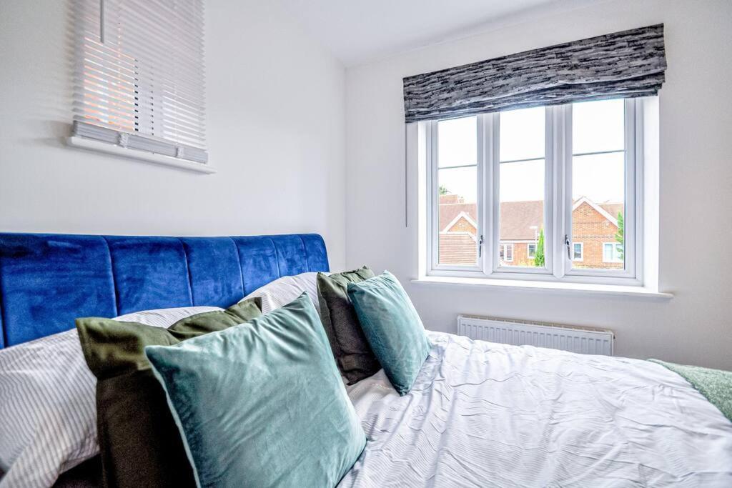 Entire House Sleeps 8 Near The River Thames Maidenhead Exteriör bild