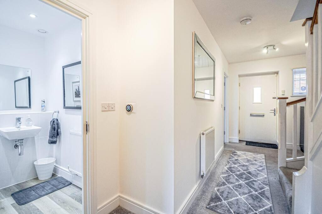 Entire House Sleeps 8 Near The River Thames Maidenhead Exteriör bild