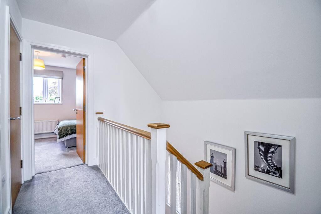Entire House Sleeps 8 Near The River Thames Maidenhead Exteriör bild