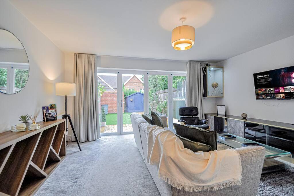 Entire House Sleeps 8 Near The River Thames Maidenhead Exteriör bild