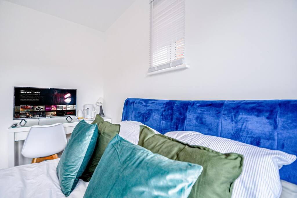 Entire House Sleeps 8 Near The River Thames Maidenhead Exteriör bild