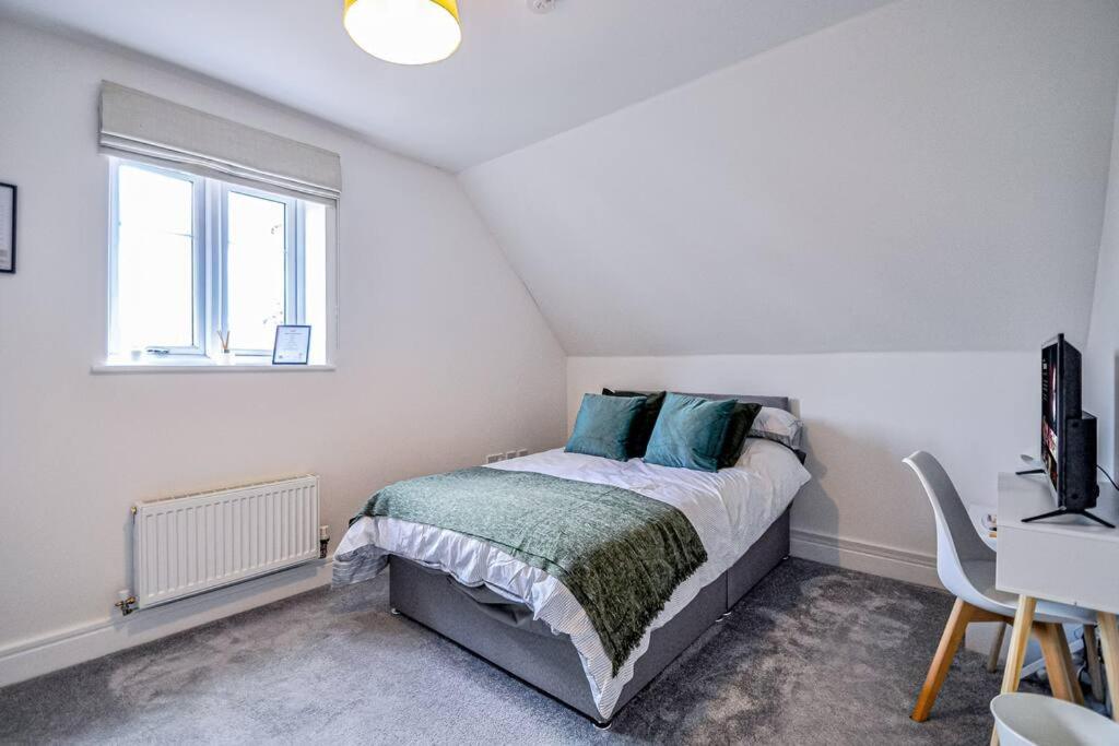 Entire House Sleeps 8 Near The River Thames Maidenhead Exteriör bild