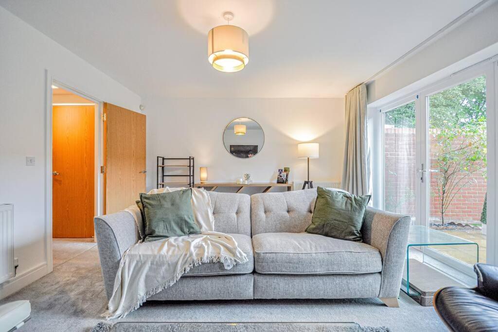 Entire House Sleeps 8 Near The River Thames Maidenhead Exteriör bild