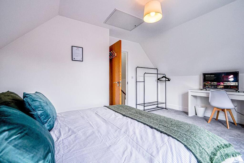 Entire House Sleeps 8 Near The River Thames Maidenhead Exteriör bild