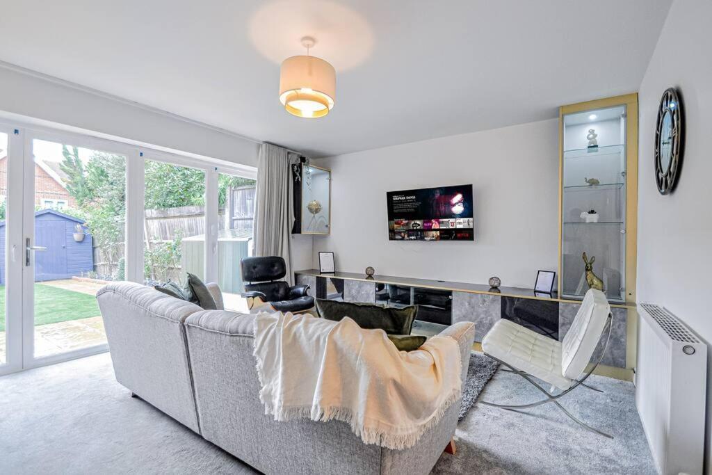 Entire House Sleeps 8 Near The River Thames Maidenhead Exteriör bild