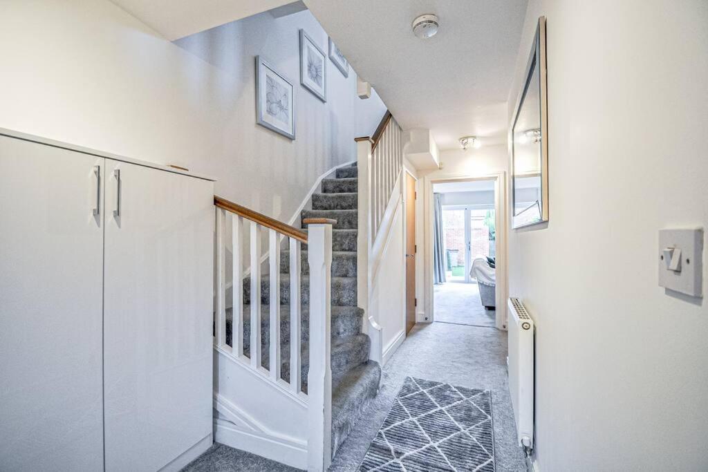 Entire House Sleeps 8 Near The River Thames Maidenhead Exteriör bild